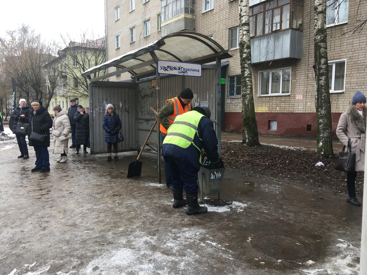 6 марта работы по содержанию улично-дорожной сети продолжат 31 единица техники и 48 дорожных рабочих.