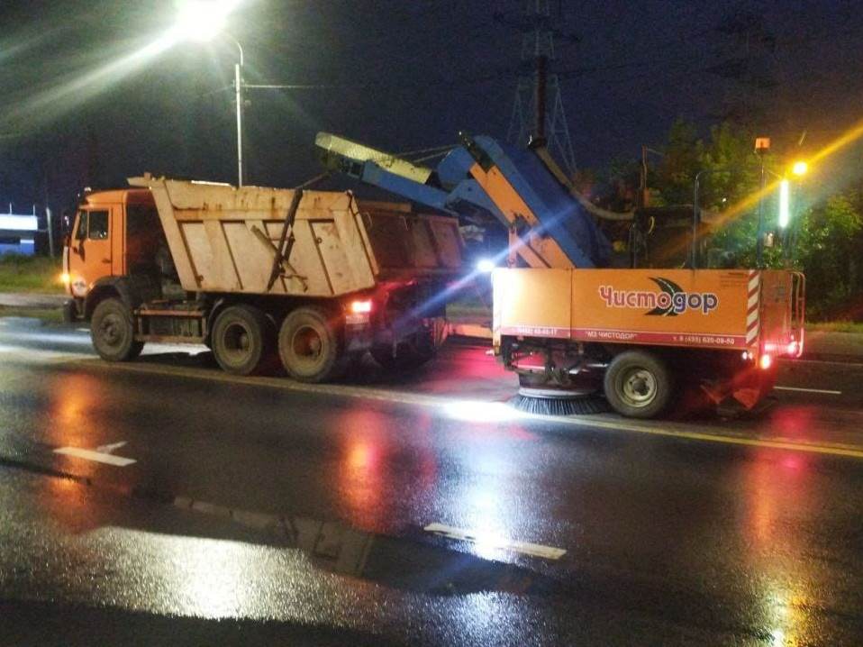 О работах по уборке города.