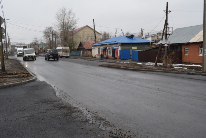 Дорожники завершают ремонт улицы 1-я Лагерная.