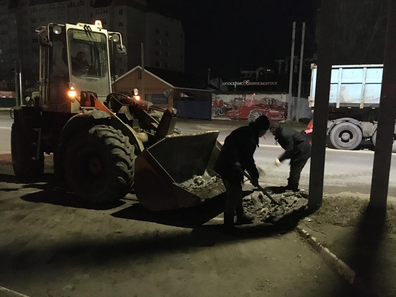 В Иванове продолжается вывоз сезонных грунтовых наносов на дорогах.