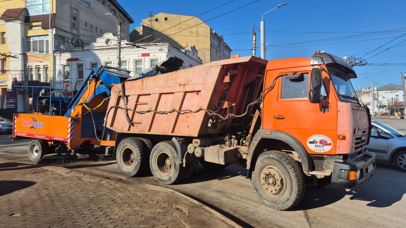 В Иванове продолжится уборка смёта и пыли.