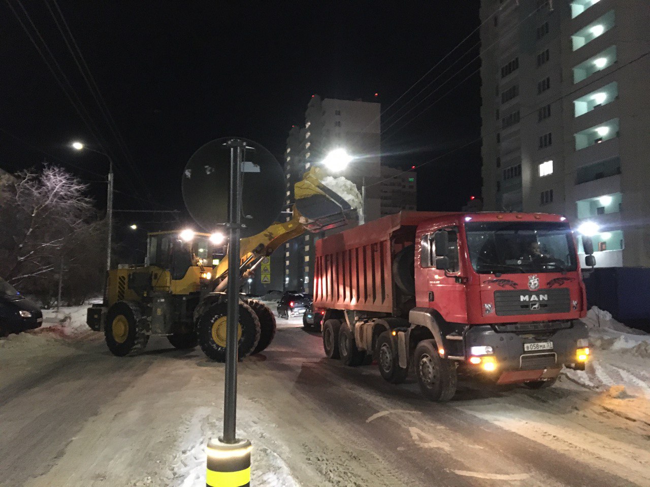 С начала сезона из города вывезено 158 тысяч кубометров снега.