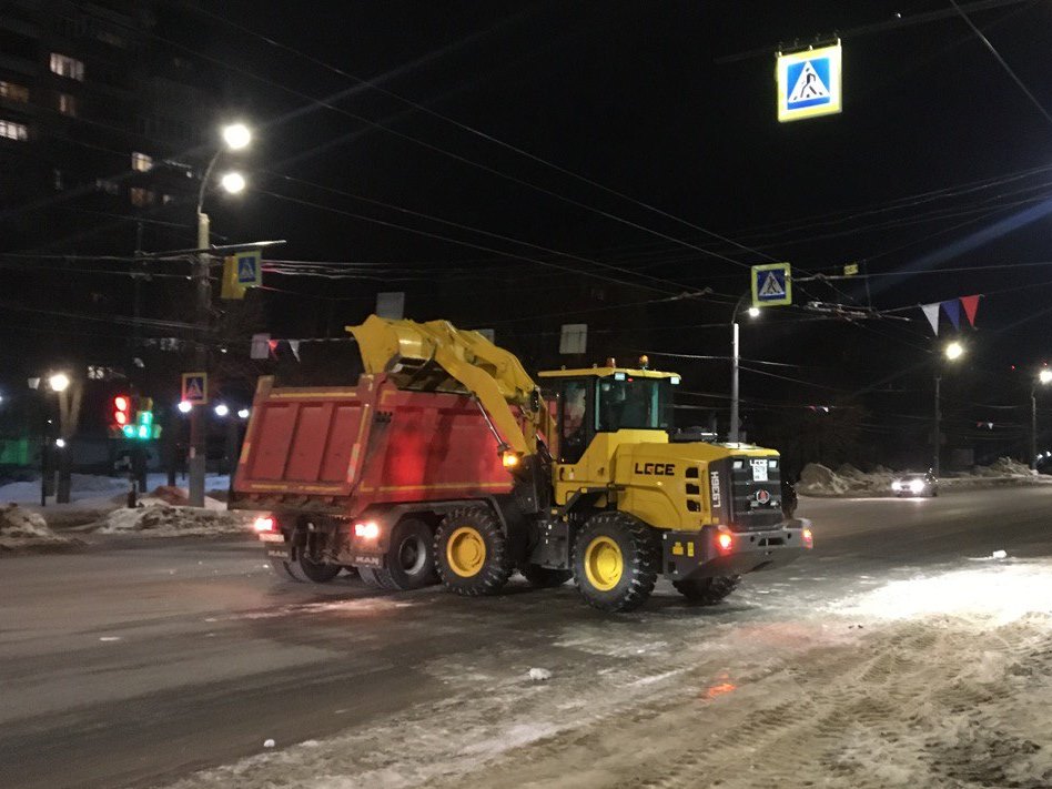 С начала зимы из города вывезено 257 188 кубометров снега.