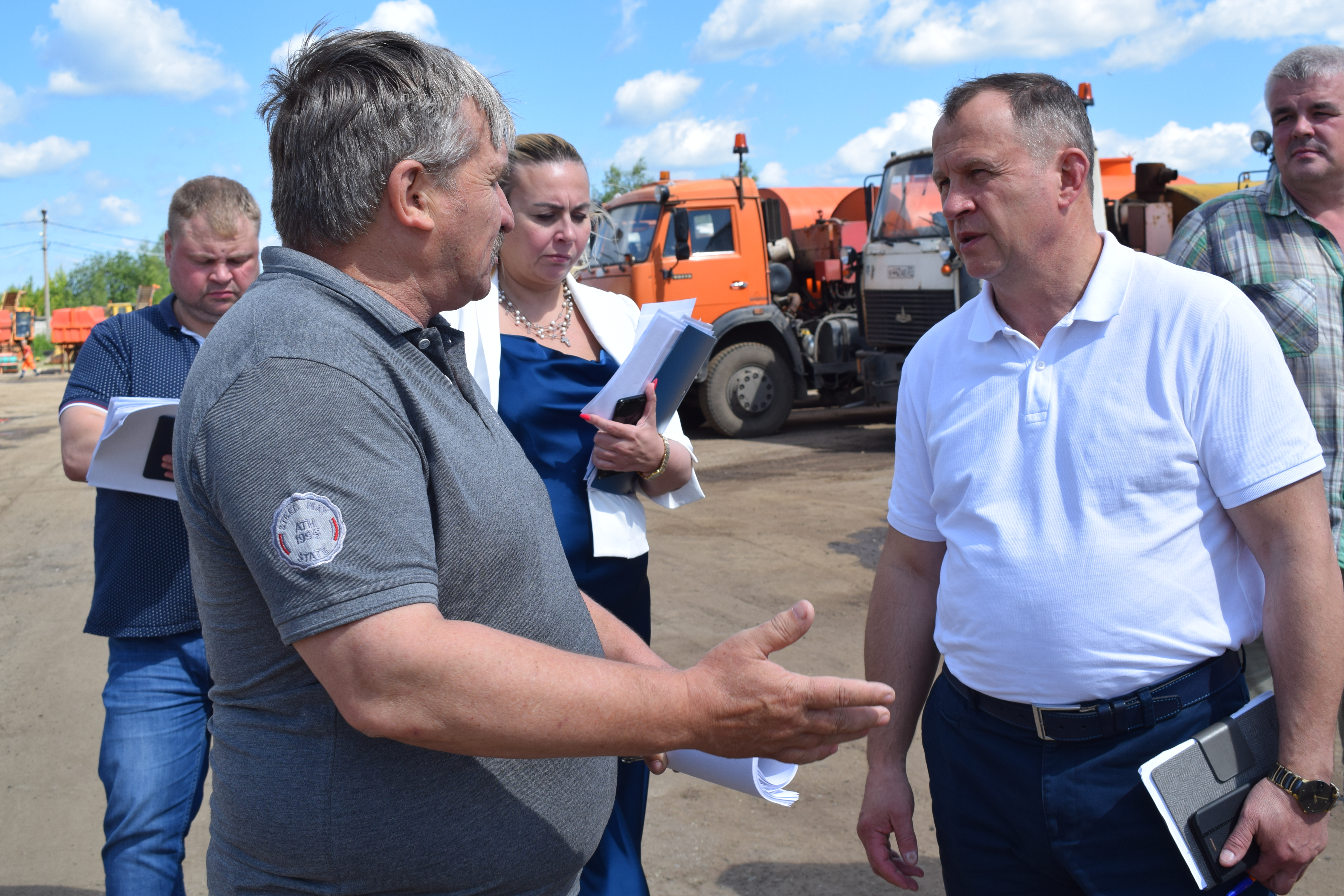 Александр Шаботинский посетил два городских предприятия.