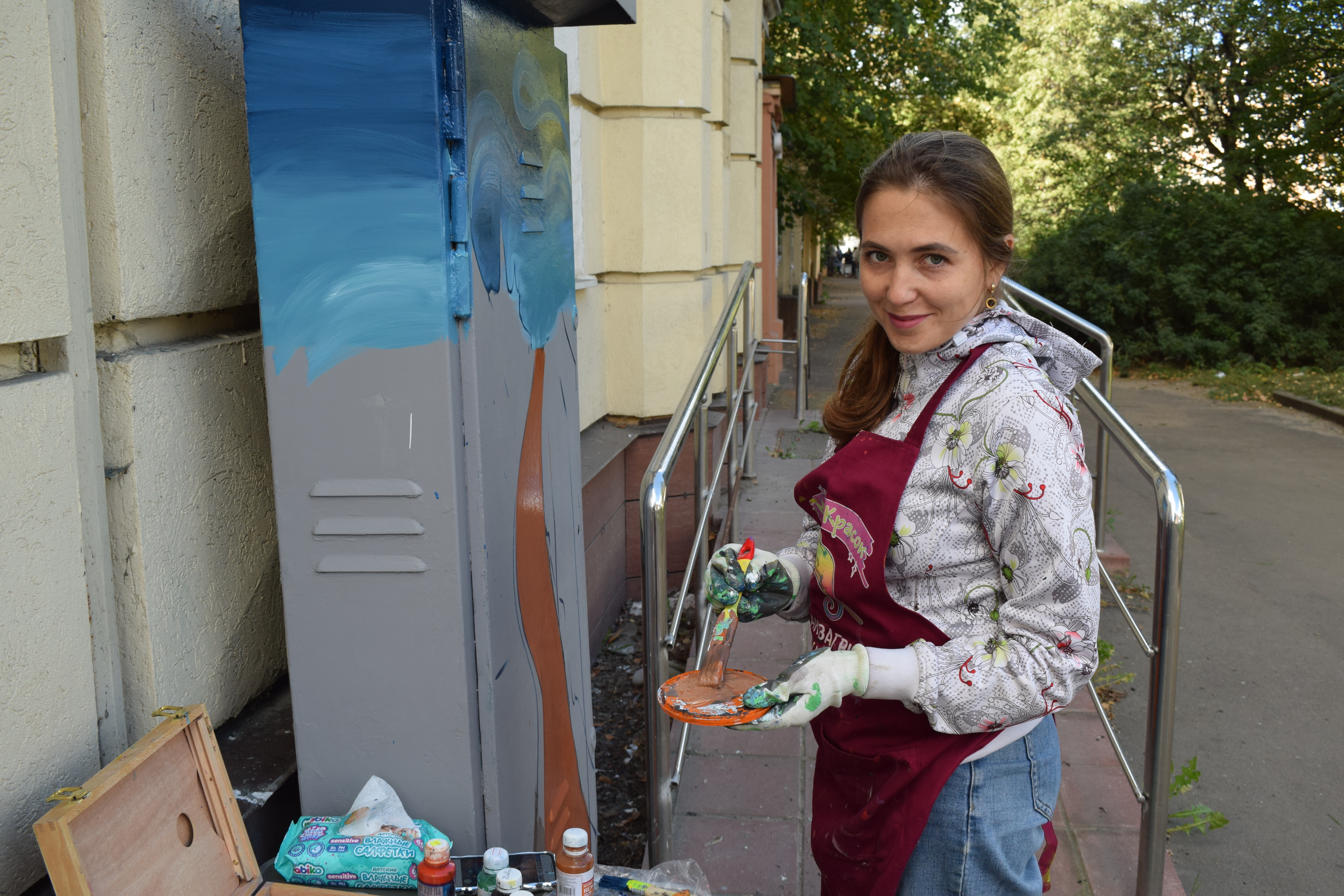 В Иванове расписывают телекоммуникационные шкафы.