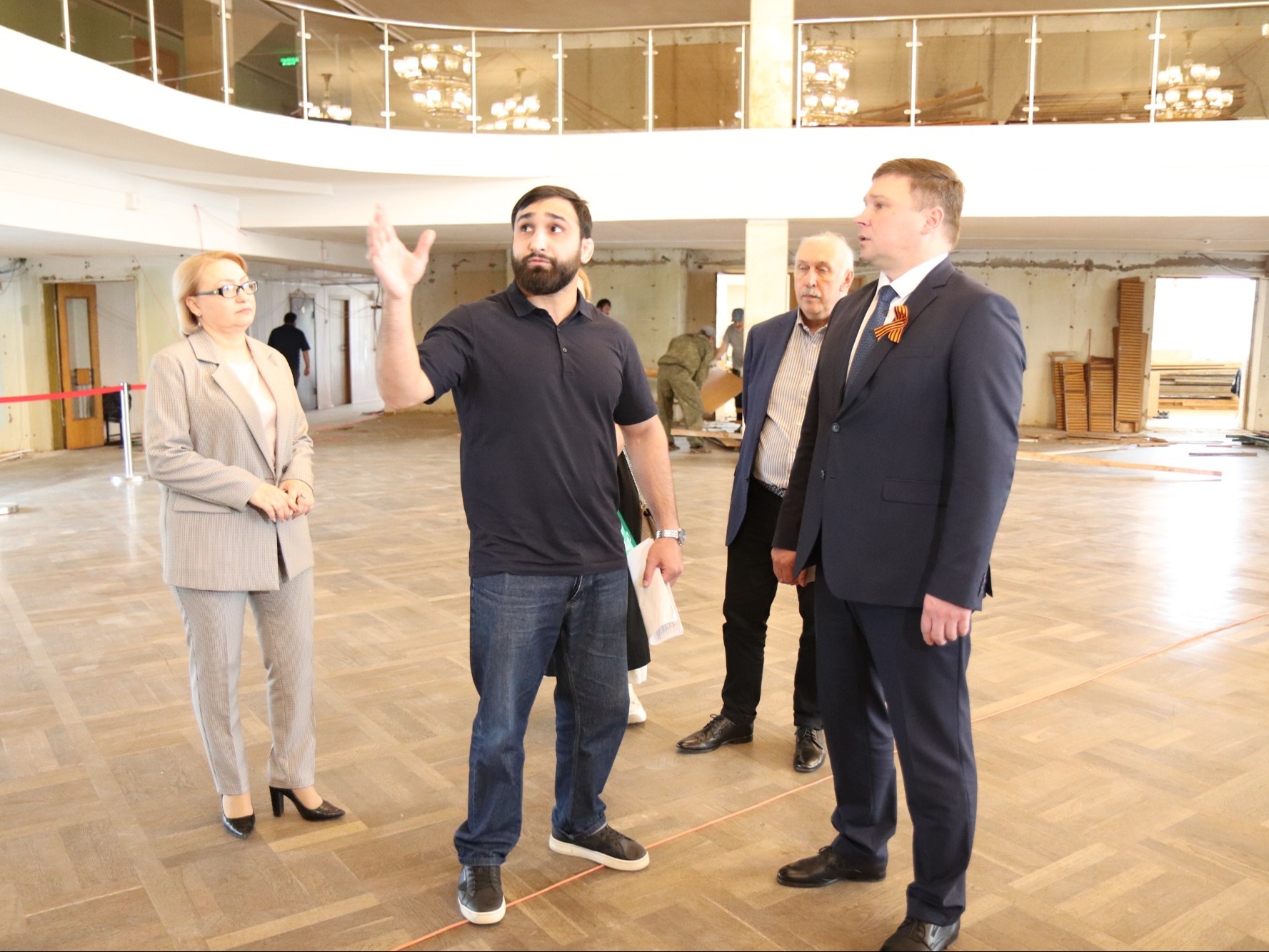 В ЦКиО города Иванова приступили к ремонту малого зала.