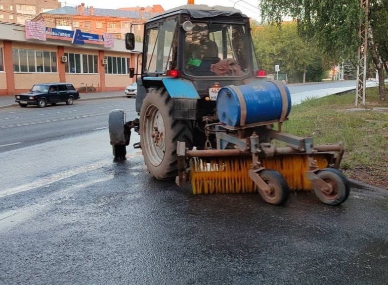 О дневных работах по уборке города.