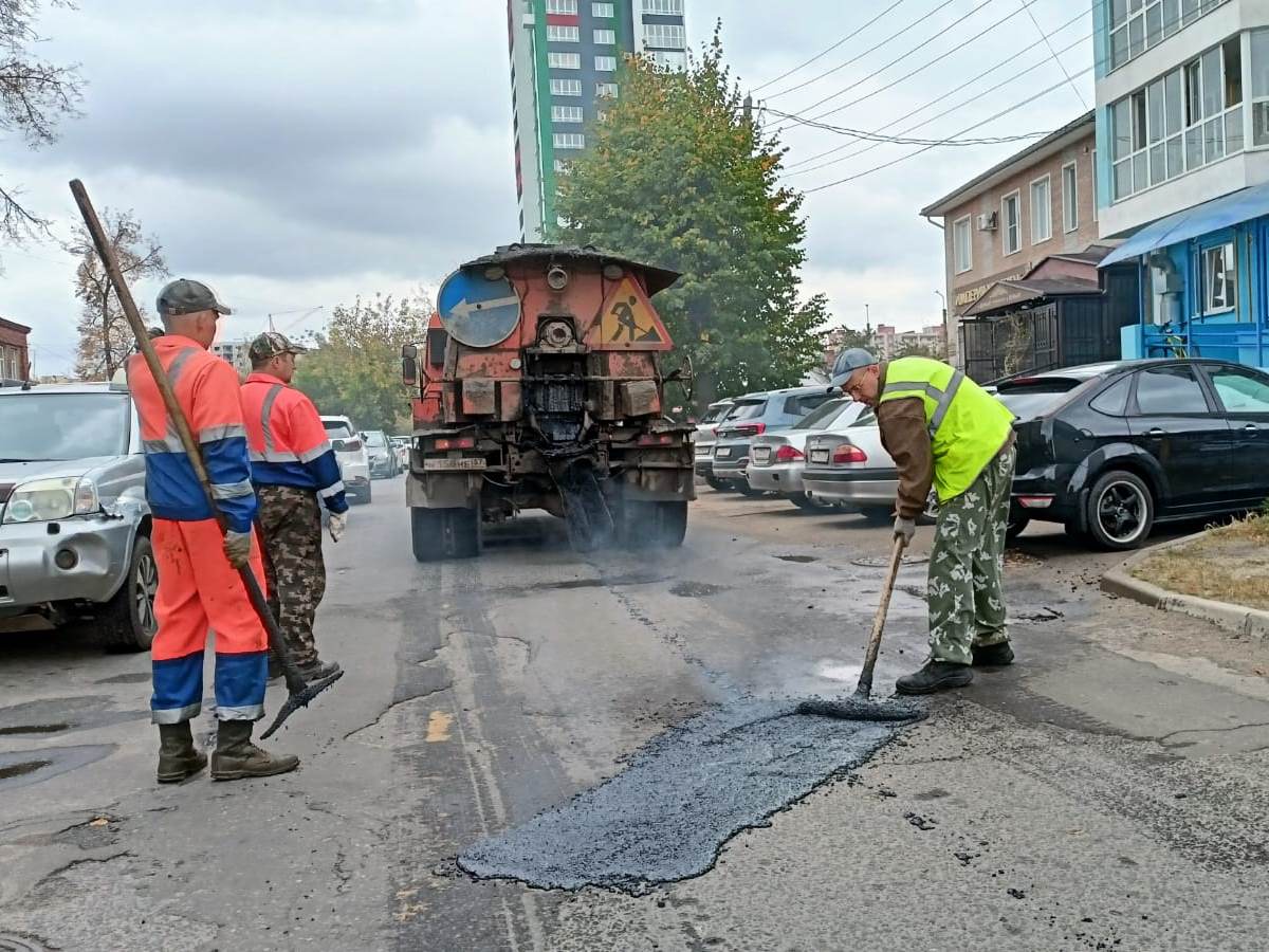 Ямочный ремонт   запланирован на  улицах  Носова, Люлина, Полка &quot;Нормандия-Неман&quot;.