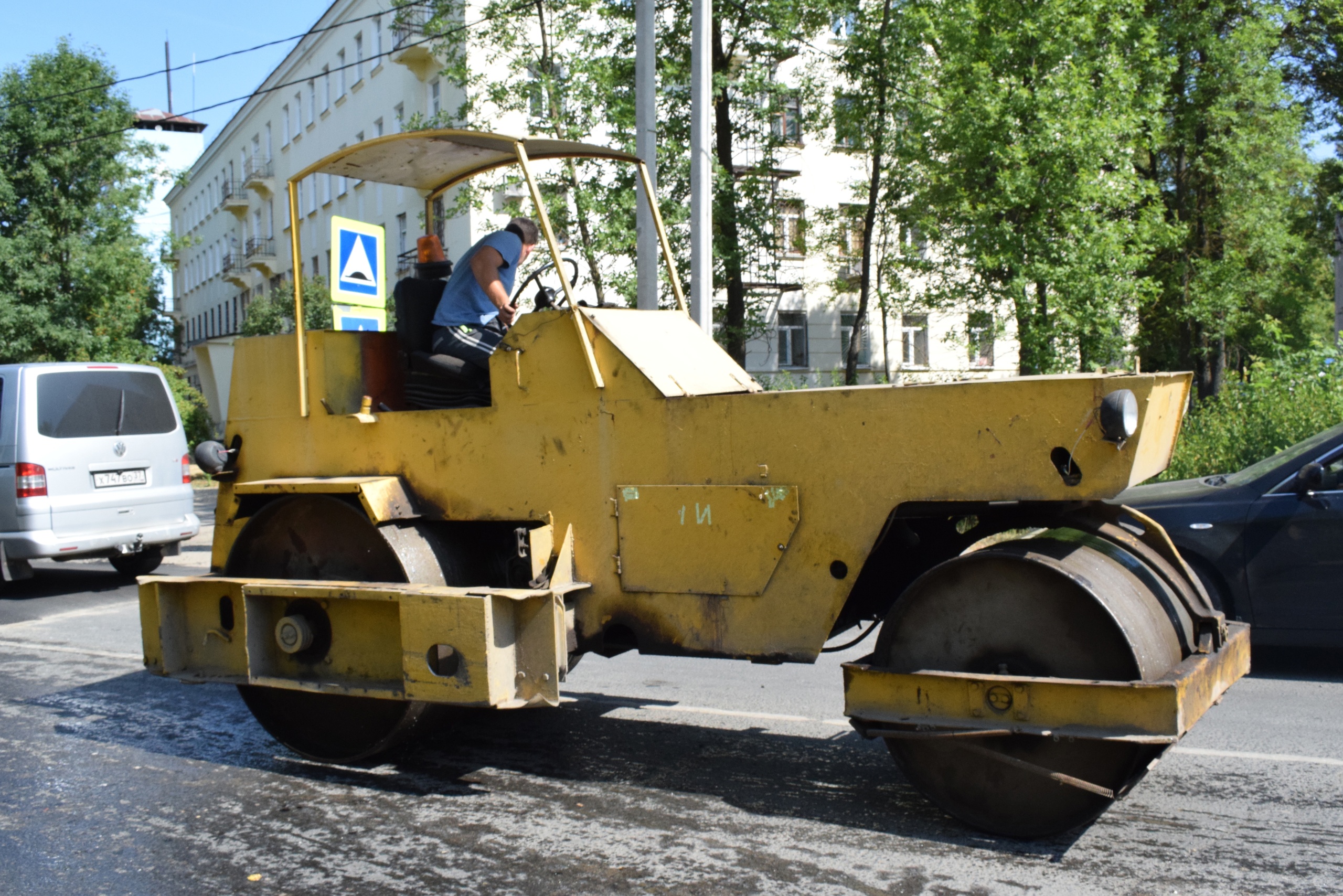 На улице Арсения и Кохомском шоссе запланировано обустройство искусственной дорожной неровности.