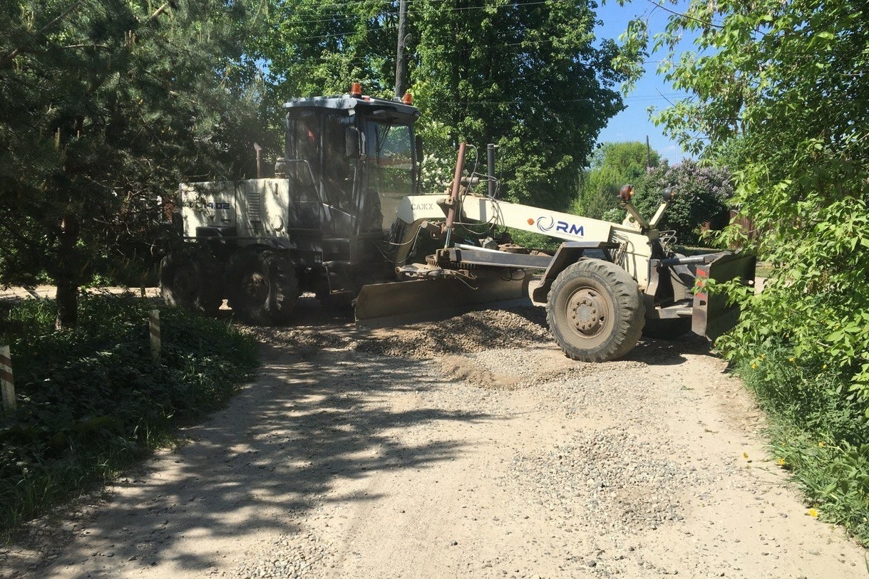 В городе продолжаются работы по наказам избирателей.