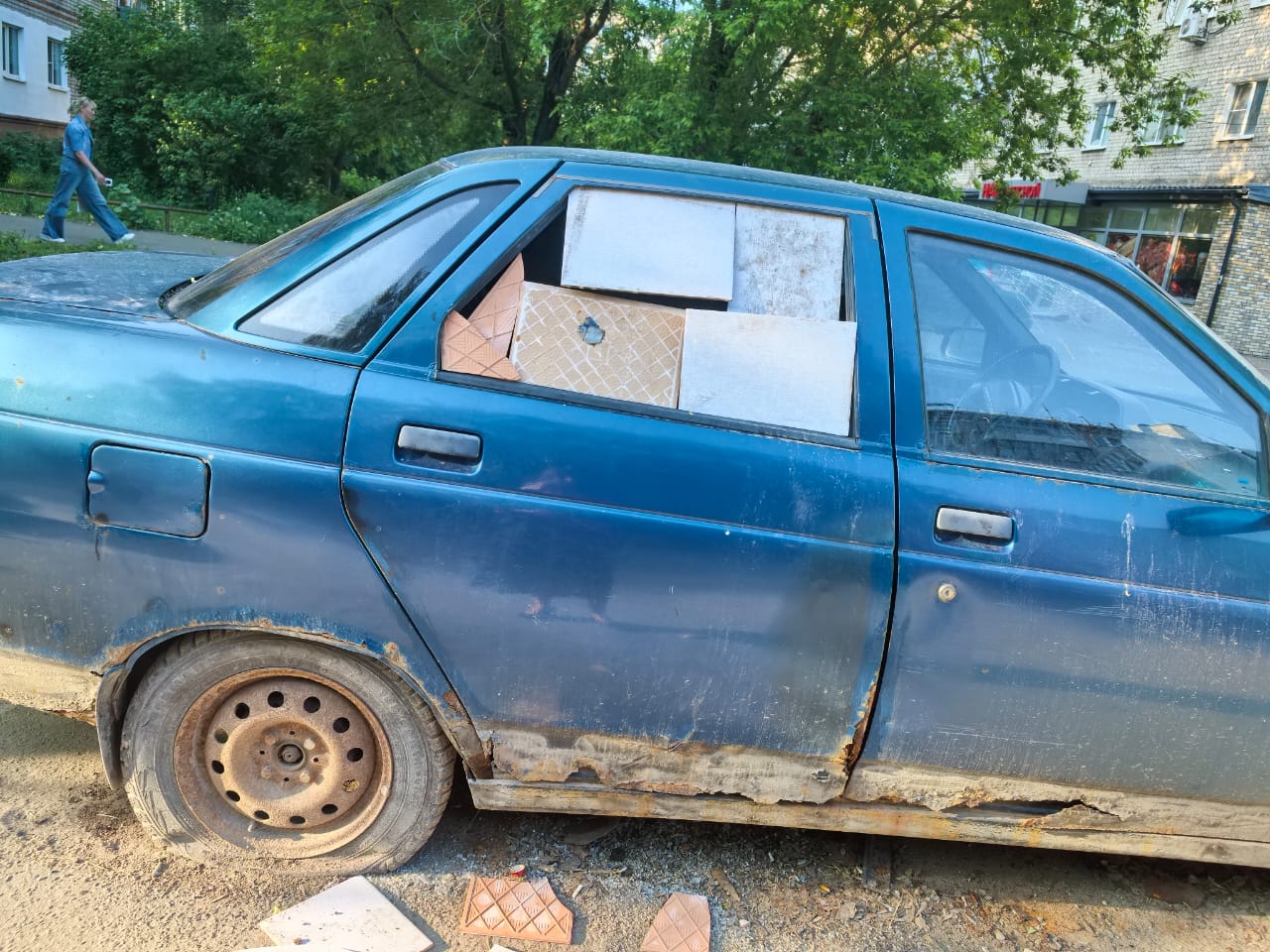 Внимание! Брошенный автомобиль!.