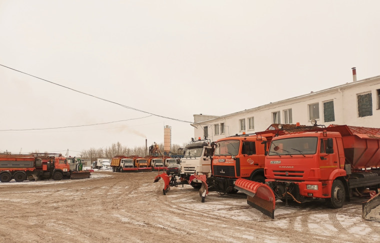 За ночь с улиц города вывезено более 3312 кубометров снега. За ночь с улиц города вывезено более 3312 кубометров снега.
