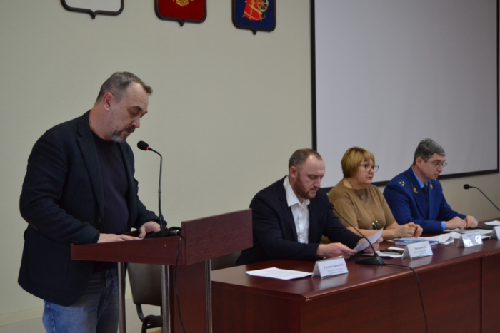 В мэрии обратили внимание на проблемы содержания внутридомового газового оборудования. В мэрии обратили внимание на проблемы содержания внутридомового газового оборудования.