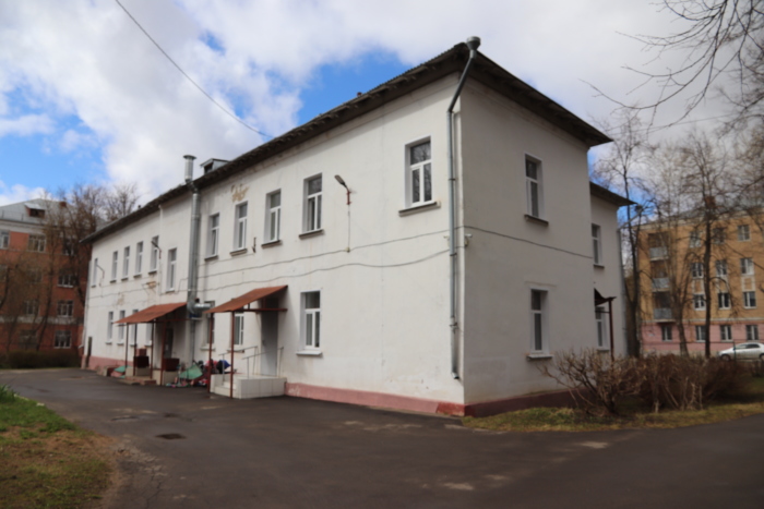 В ивановском детском саду №60 по региональной программе капитально отремонтируют кровлю. В ивановском детском саду №60 по региональной программе капитально отремонтируют кровлю.