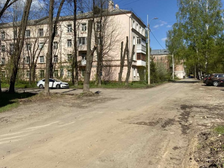 Из микрорайона ПО-14 вывезены навалы веток. Из микрорайона ПО-14 вывезены навалы веток.