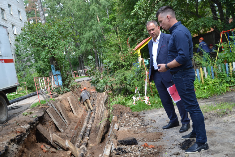 Александр Шаботинский проверил подготовку к зиме сетевых объектов теплоснабжения. Александр Шаботинский проверил подготовку к зиме сетевых объектов теплоснабжения.