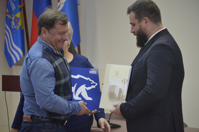 Ивановских предпринимателей поблагодарили за участие в благотворительной акции. Ивановских предпринимателей поблагодарили за участие в благотворительной акции.