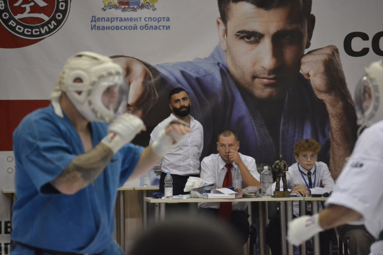 В Иванове прошел турнир по кудо на призы двукратного чемпиона мира Эдгара Коляна. В Иванове прошел турнир по кудо на призы двукратного чемпиона мира Эдгара Коляна.