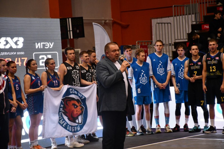 В Иванове стартовали межвузовские соревнования по баскетболу 3x3 «Оранжевый атом». В Иванове стартовали межвузовские соревнования по баскетболу 3x3 «Оранжевый атом».