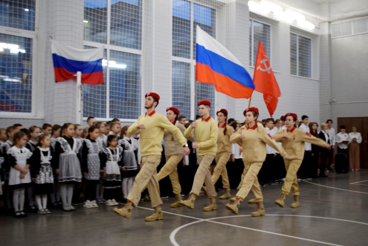 В ивановских школах стартовала «Эстафета Знамени Победы». В ивановских школах стартовала «Эстафета Знамени Победы».