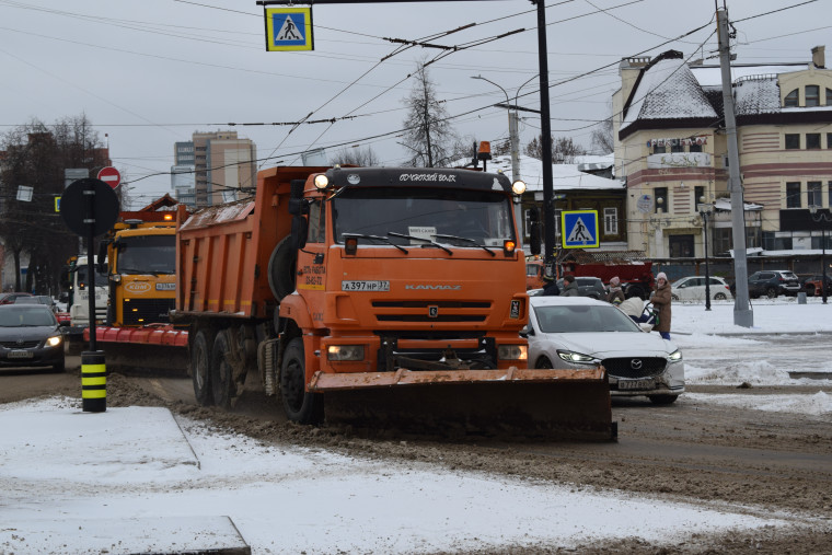 МКУ «Дорожное городское хозяйство» готовится к сильному снегопаду. МКУ «Дорожное городское хозяйство» готовится к сильному снегопаду.